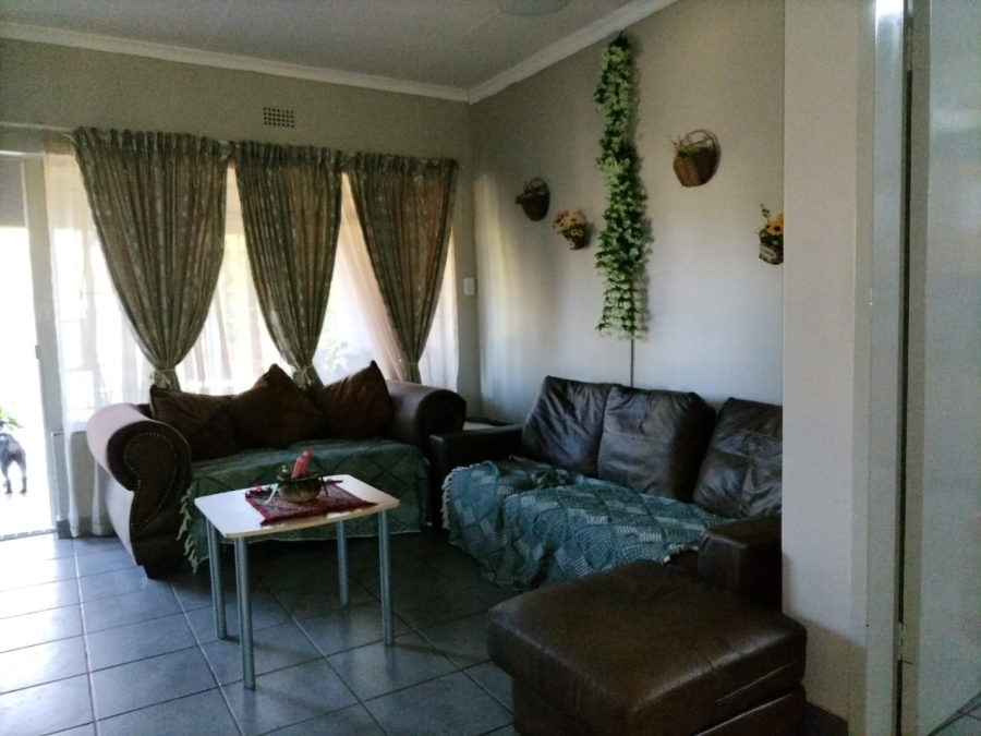 3 Bedroom Property for Sale in Protea Park North West